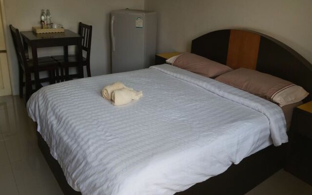 Charoen Apartment Trang