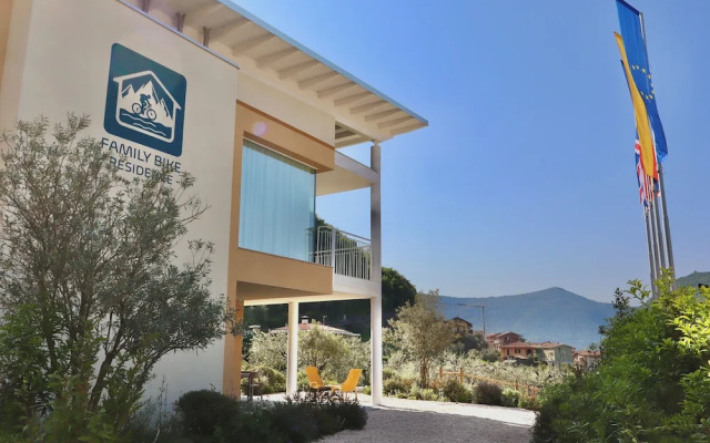 Family Bike Residence