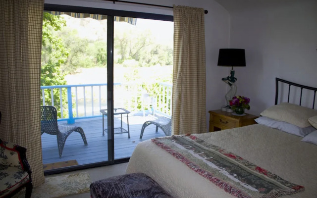 Rio Sierra Riverhouse