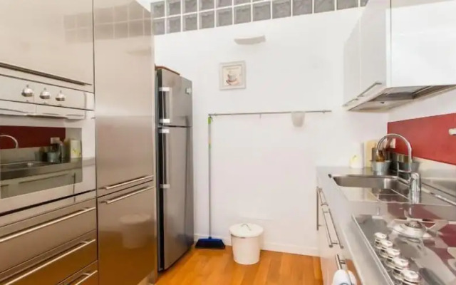 Pozzo Strada Bright Apartment - with Balconies