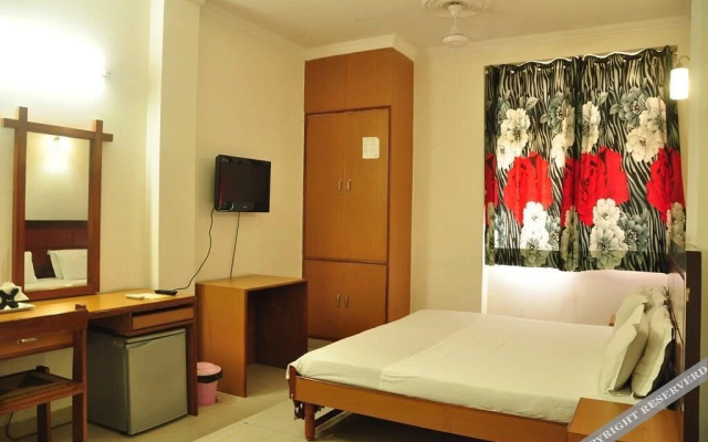 Maxfort Budget Hotel Gurgaon