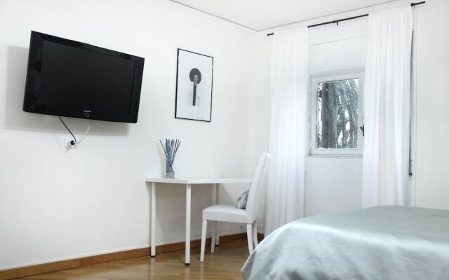 Colorful Sea View Apartments