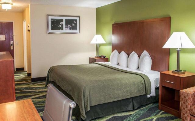 Quality Inn & Suites South Bend Airport