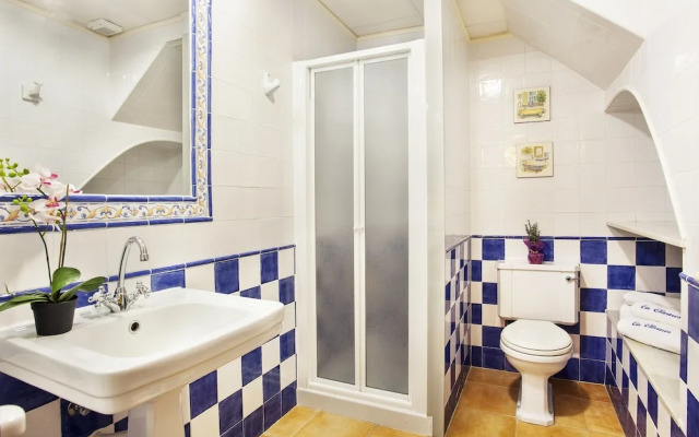 Typical Valencian House. Modernist Style. Recommended for Families