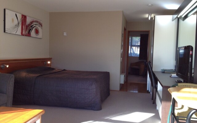 Aotea Lodge