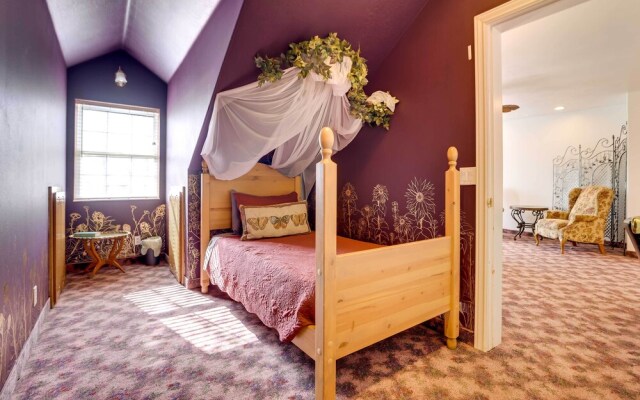 Spacious Hildale House w/ Large Deck!