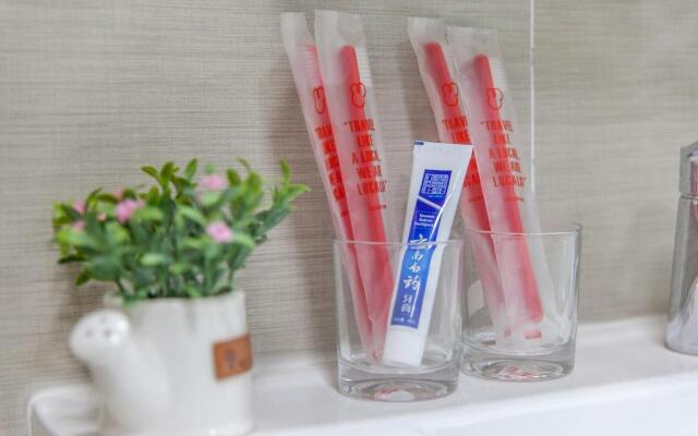 Xi'an Yanta·Yongning Gate· Locals Apartment 00135090