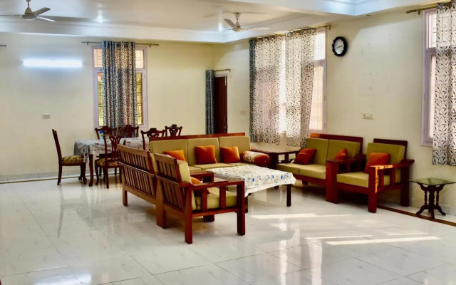 OYO 19306 Flagship Greenfields