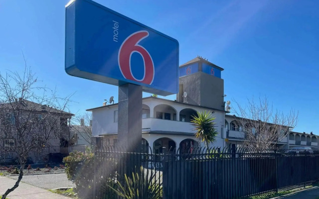 Civic Center Motel