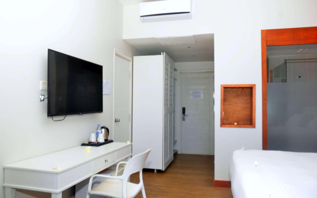 Itsandra Beach Hotel & Resort