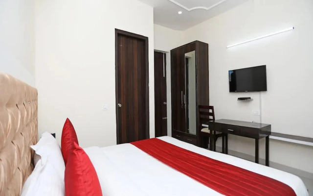 Niketan Medanta By OYO Rooms