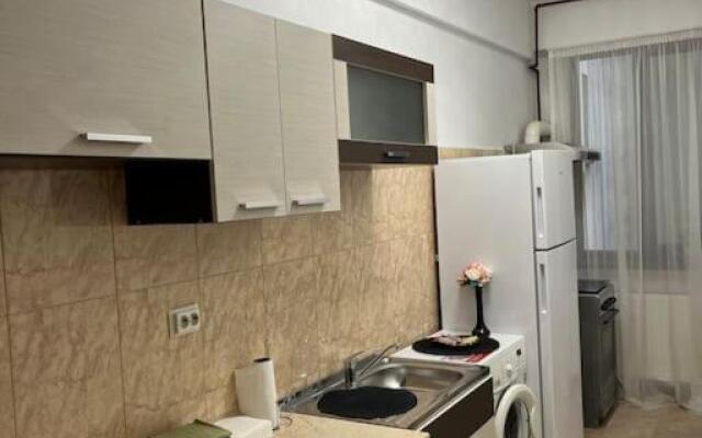 Cara Apartment 5 min walk to the train station