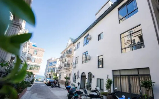 Hostels are also available in Meizhou Island