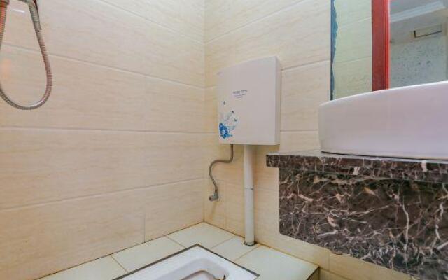 Dong Hai Long Quan Business Guest House