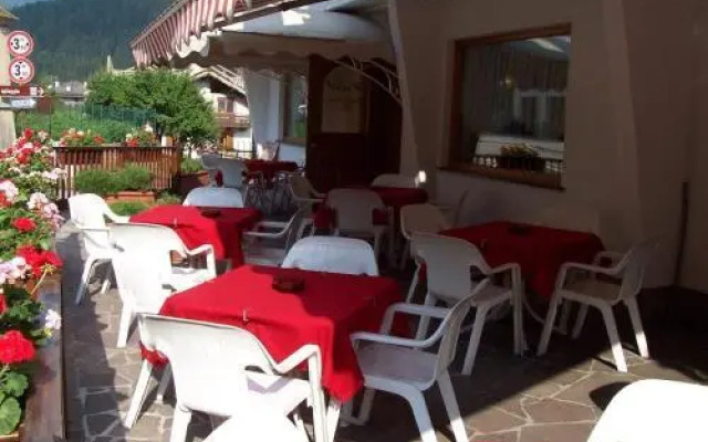 Hotel Residence Montechiara
