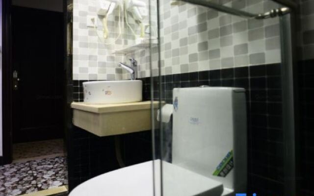 Yuehao Holiday Hotel