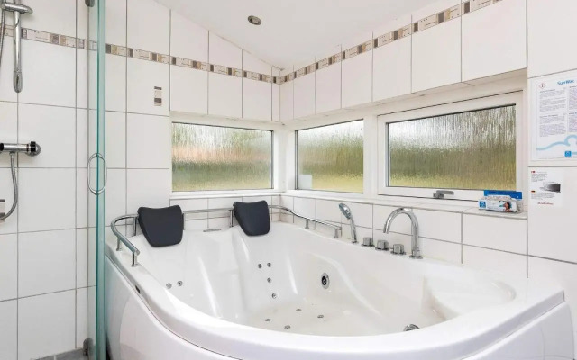 8 Person Holiday Home in Albæk