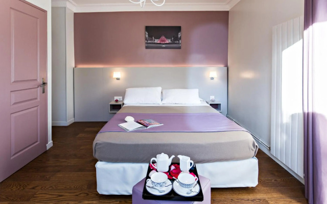 Modern Hotel