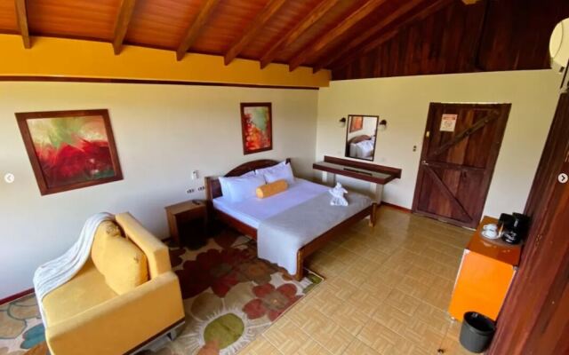 Arenal Roca Lodge