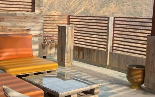 Surf House Little Paradise