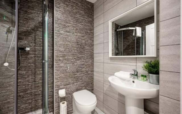 Host Apartments Picasso s Place III