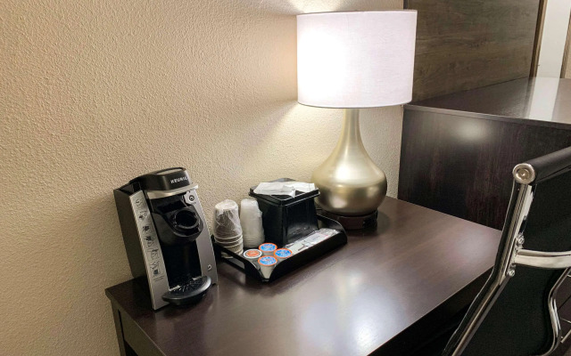 Quality Inn & Suites