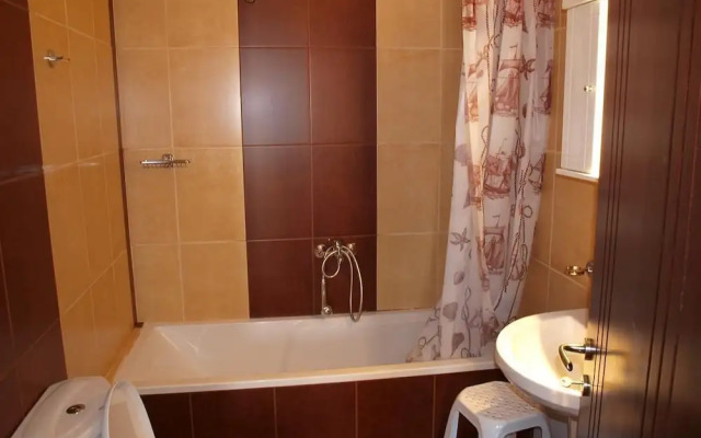 Hotel Pyrgos