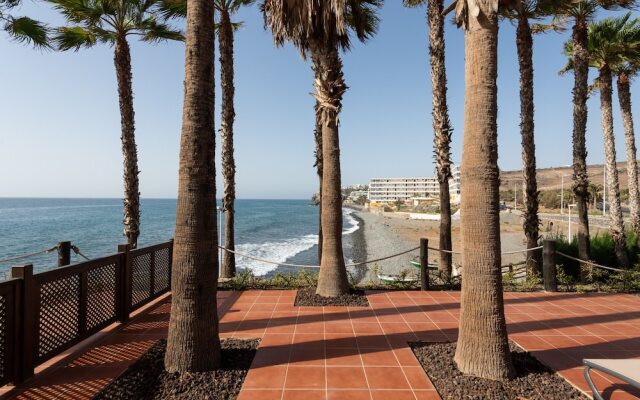 Luxury terrace Sea front P67B by CanariasGetaway