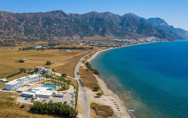Mammis Beach Hotel