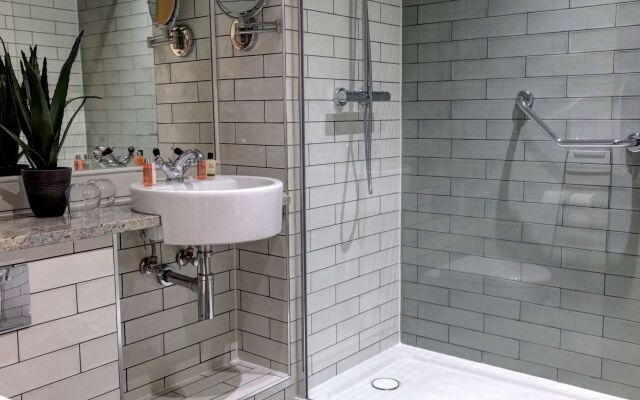 New Hobbit Hotel