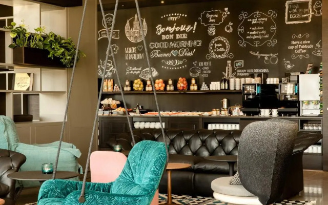 Motel One Barcelona - Ciutadella