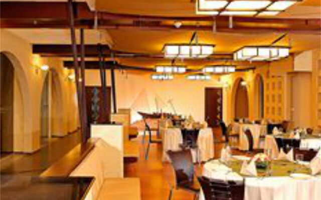 Flora Airport Hotel and Convention Centre Kochi