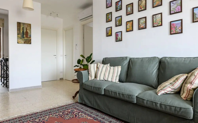 Via Coriolano 8 in Naples