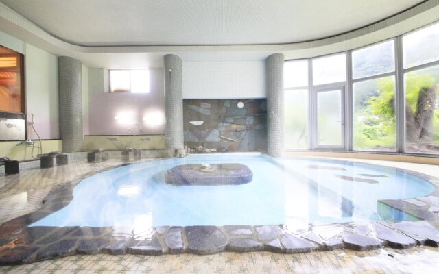 MICASA (Minakami Hot Spring Ryokan)