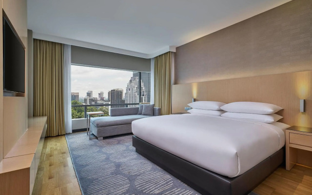 Renaissance Kuala Lumpur Hotel & Convention Centre