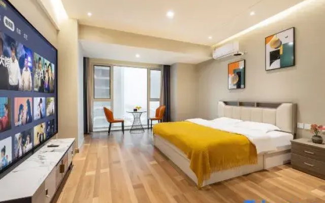 Maker Commune Cinema-style Apartment (Qinghe Peninsula)