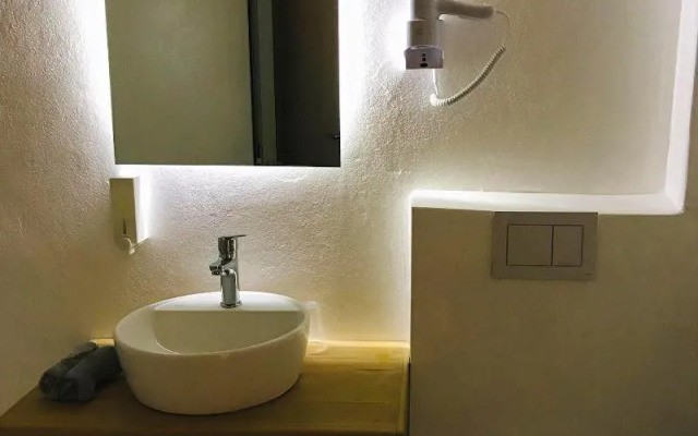 Geo & Art Boutique Hotel