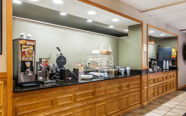 FairBridge Inn & Suites Fort Wayne