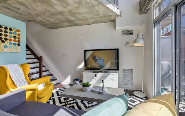 QuickStay - Sunlit Luxury Loft on King West