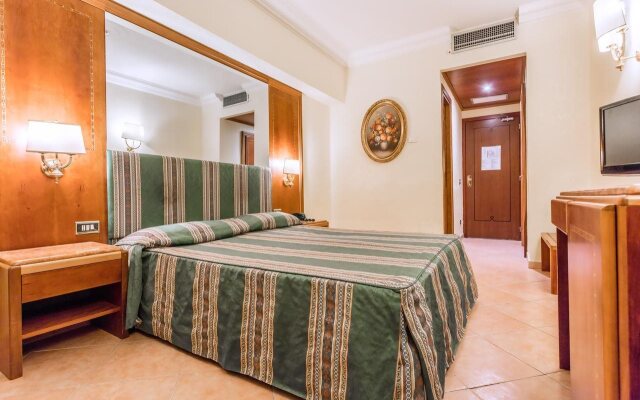 Raeli Hotel Floridia