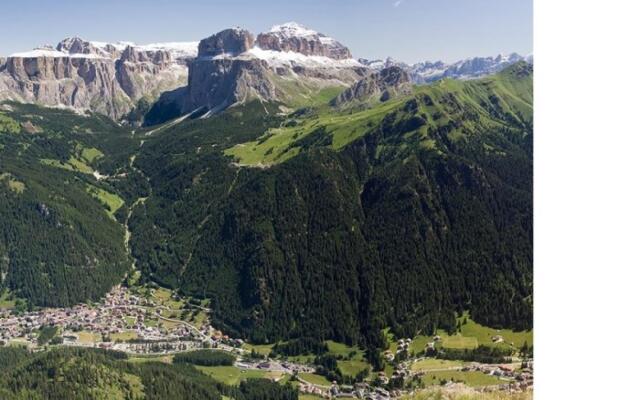 GALASSI, two-room apartment. (022036-AT-059230)-383 GALASSI