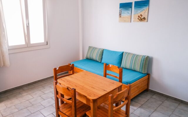 Agnadi Syros Studios & Rooms