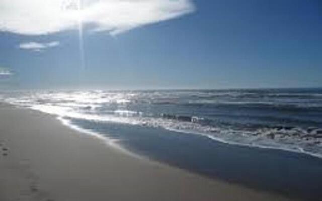 Appartement Le Grau-du-Roi, 2 pièces, 4 personnes - FR-1-307-48