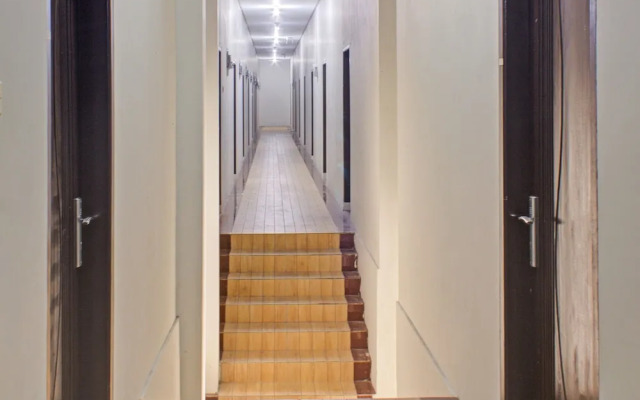 OYO 3394 Apm Residence Syariah