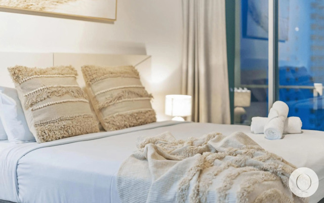 Wings Penthouses - GCLR