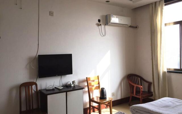 HuaTai Hostel