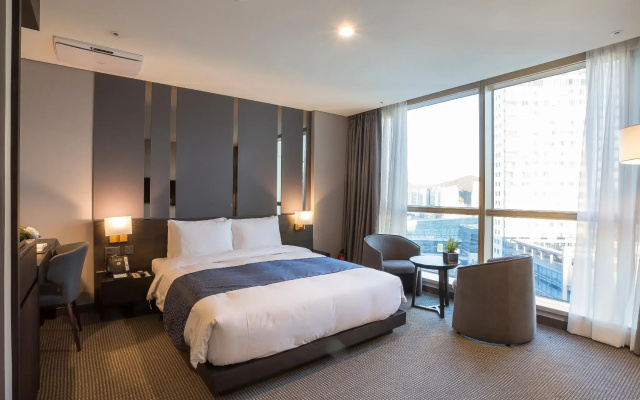 Centum Premier Hotel