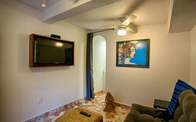 Casa Cielo 3 BR by Casago