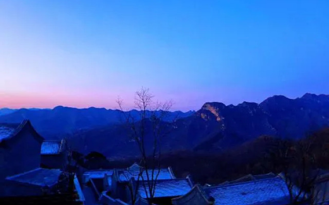 Yining Shanyin Courtyard