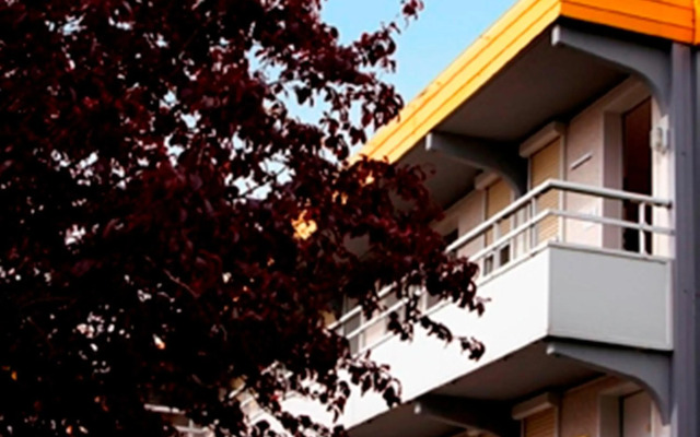 Premiere Classe Besancon - Ecole Valentin